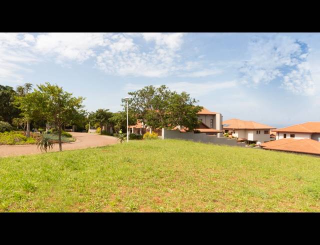 1,075M² VACANT LAND FOR SALE IN IZINGA